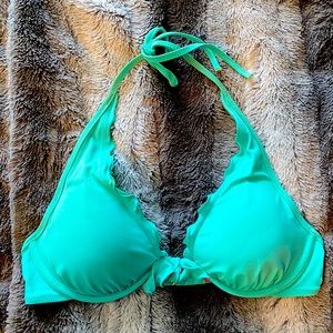 Victoria’s Secret bikini top 34C
